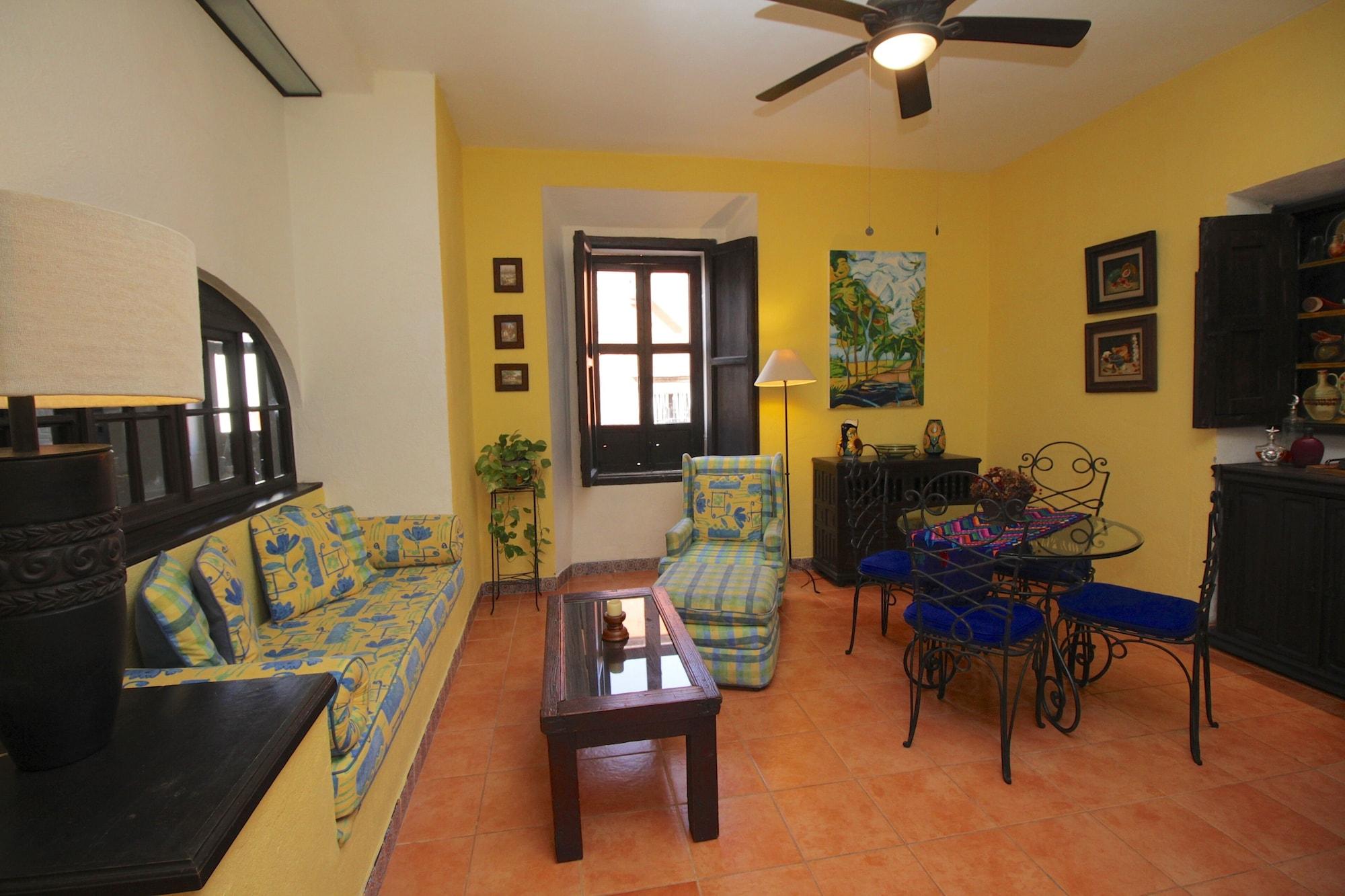 סאן מיגל דה אלנדה Casa Mia Suites מראה חיצוני תמונה
